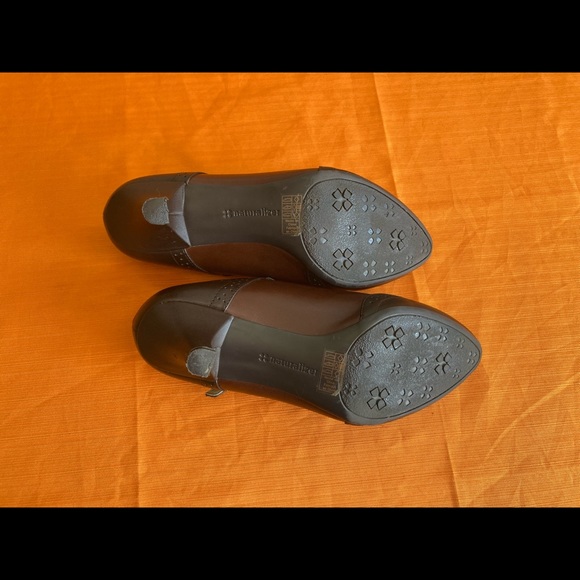 Two shades brown comfortable shoes for dancing size 7.5 - Picture 6 of 8